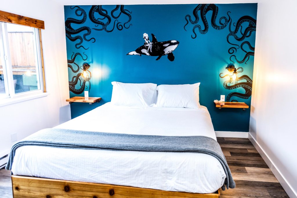 ROOMS The Crash Hotel Squamish