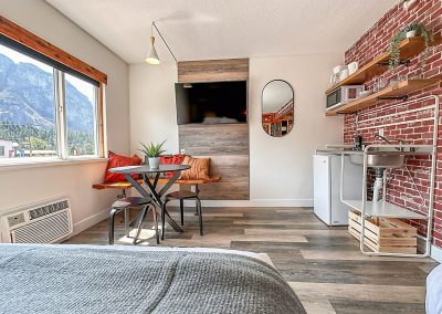 DESIGNER ROOM, 2 QUEEN BEDS